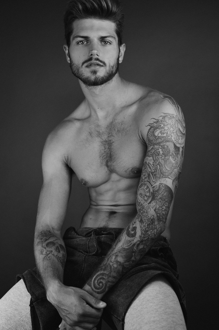 Renato Nicoli by Hudson Rennan