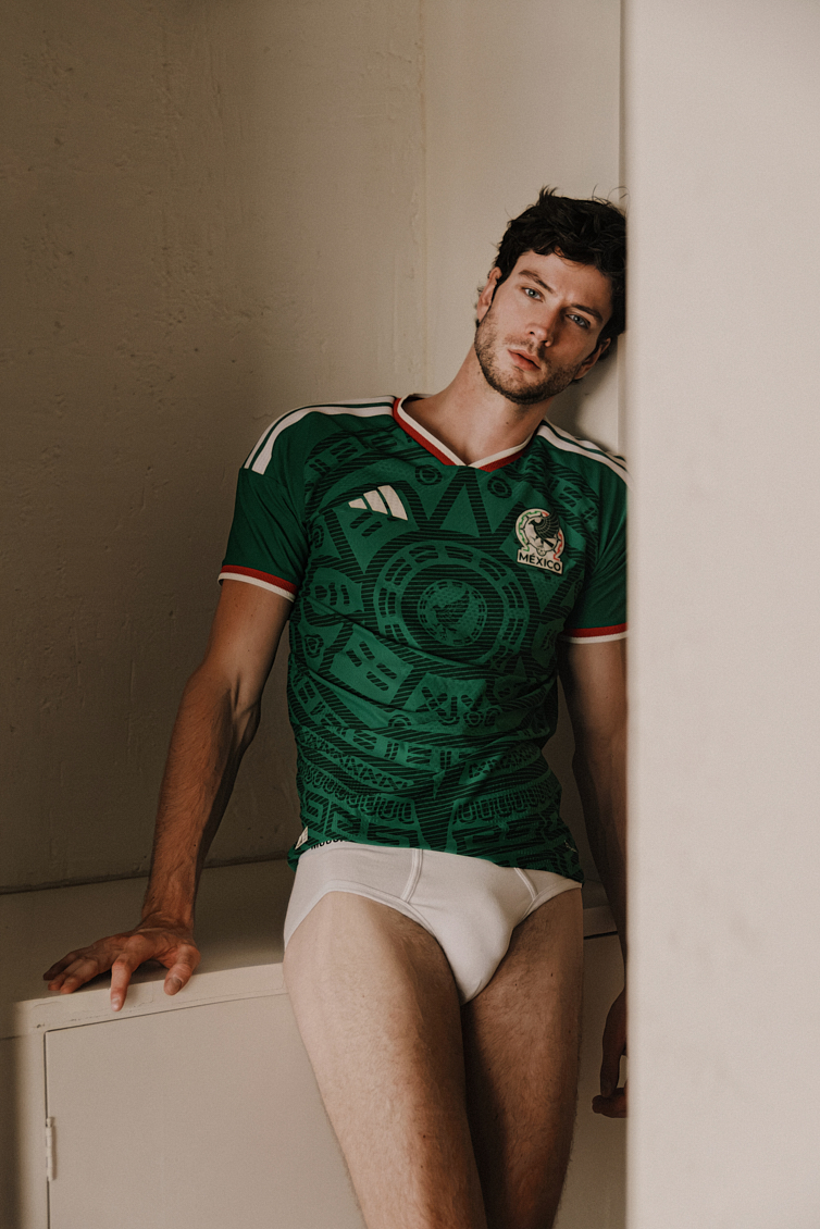 Eike by Juan Retallack